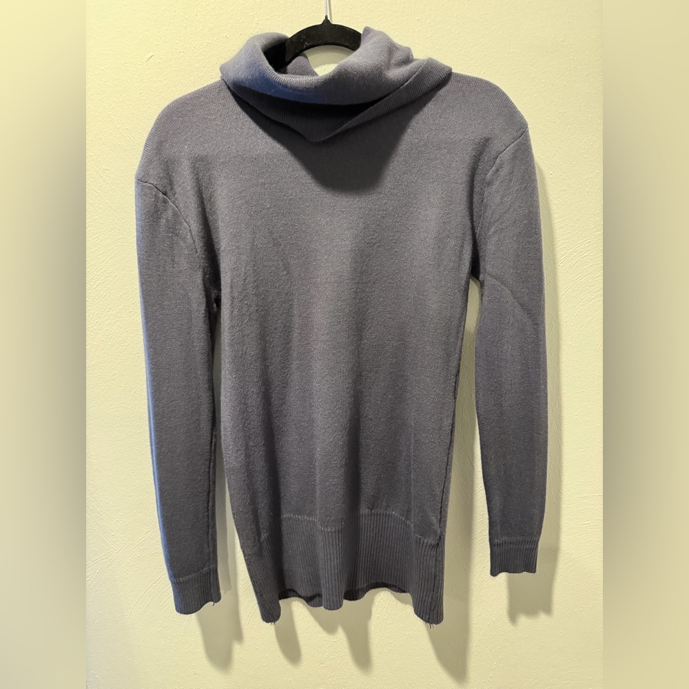 Women’s Gray Sweater